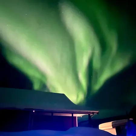 Hav Og Fjell Arctic Sea & Mountain 캠프장 *
